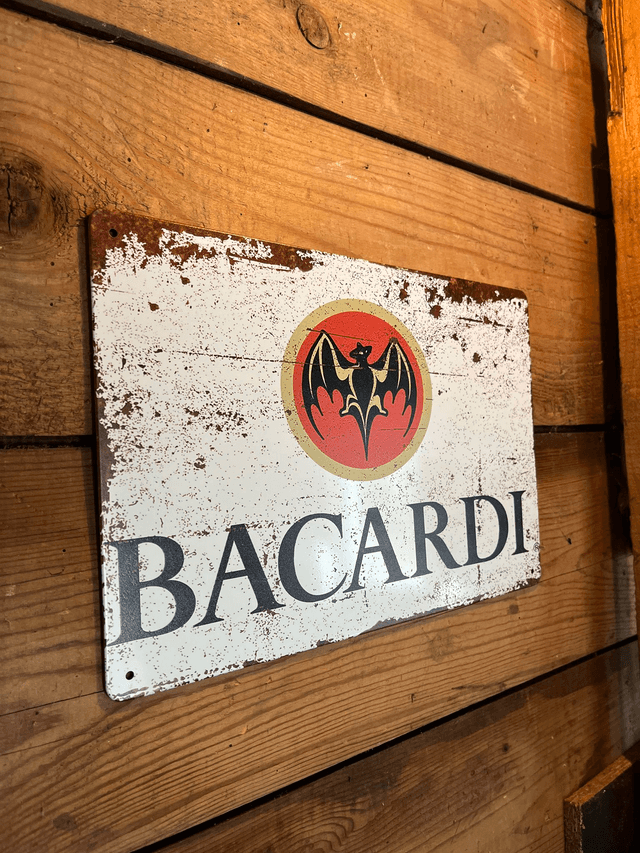 metalen bierbord Bacardi (wit) - 30 X 20 cm