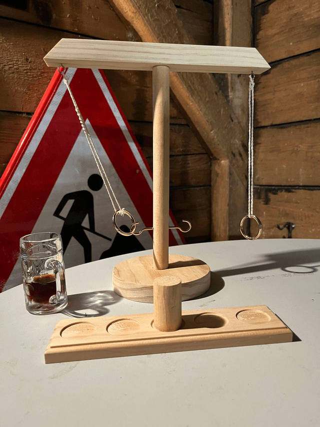 Houten haak en ringspel